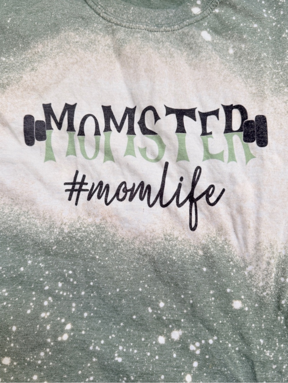 Momster #momlife Graphic Tee green white women medium athleisure casual